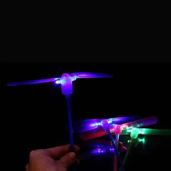 5vnt LED Bambuko Dragonfly šaudyti Plaukioja Parašiutu Dangaus NSO, Lauko Reklaminiai Žaislai Vaikams Švyti Tamsoje Žaislai
