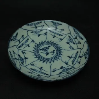 Rinkti mažų plokštės Čing Dinastija mėlynos ir baltos spalvos porceliano