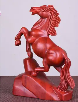 Sėkmės raudona mediena arklių rankdarbių namų drožyba dovana gyvūnų Raižyti mediniai arklių furni namų puošybai statula gamykloje tiesiogiai
