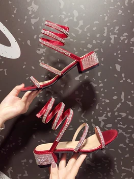 2019 Interneto įžymybė gyvatė žaizdos sandalai moteriška Romos dirželiai sandalai pleištai bateliai moterims