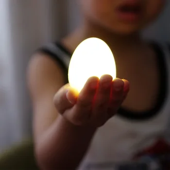 Naujų egzotinių kiaušinių vibracijos jutiklis vaikai led spalvinga naktinės lempos dekoratyvinis stalo lempa belaidžio įkrovimo naktį šviesos