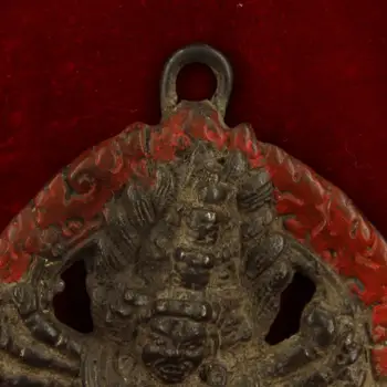 Vestuvių Dekoravimas Tibeto Budizmas Bronzos 1000 ginklų Mahakala Rūstus Dievybė amuletas Dažų Avalokitešvara statula Pakabukas statula