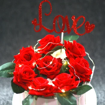 Valentino Dieną Pearl Įskiepiai Tinklo Raudona su romantiška Valentino Dienos rožių meilės, vestuvių tortą
